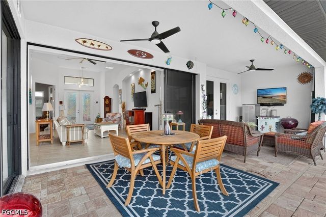 2705 SW 29th PL, Cape Coral, FL 33914