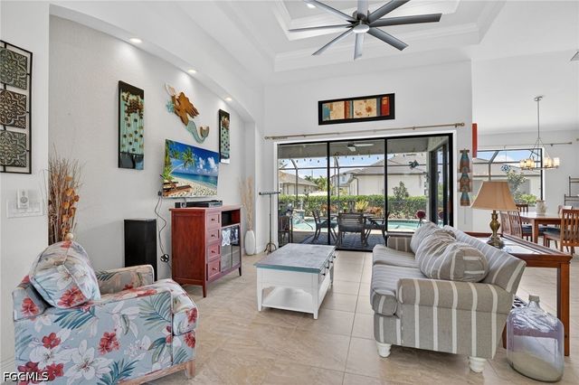 2705 SW 29th PL, Cape Coral, FL 33914