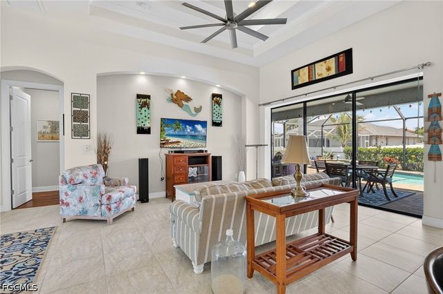 2705 SW 29th PL, Cape Coral, FL 33914