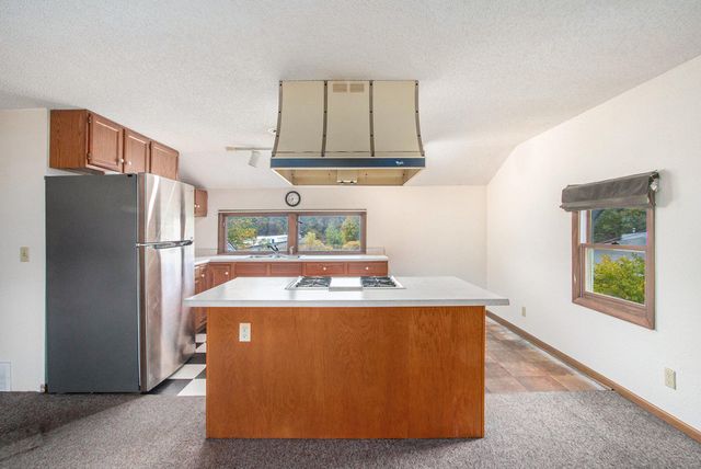 3056 E Apple Avenue, Muskegon, MI 49442