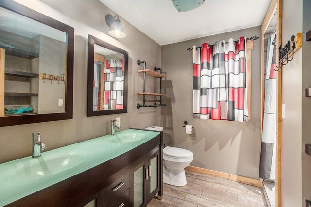 3056 E Apple Avenue, Muskegon, MI 49442