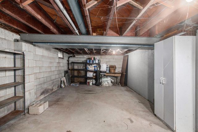 3056 E Apple Avenue, Muskegon, MI 49442