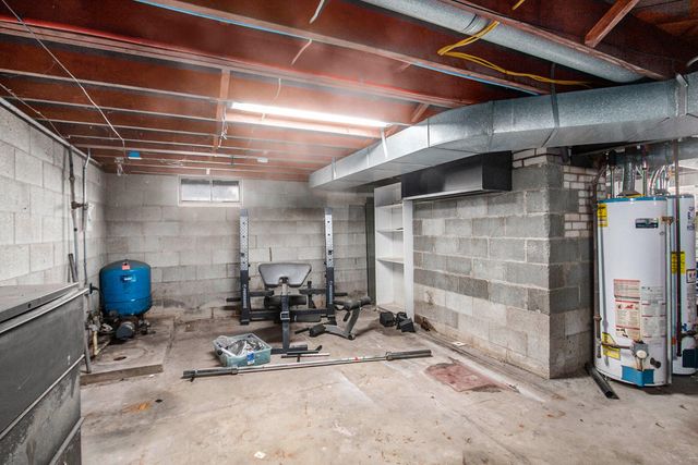 3056 E Apple Avenue, Muskegon, MI 49442