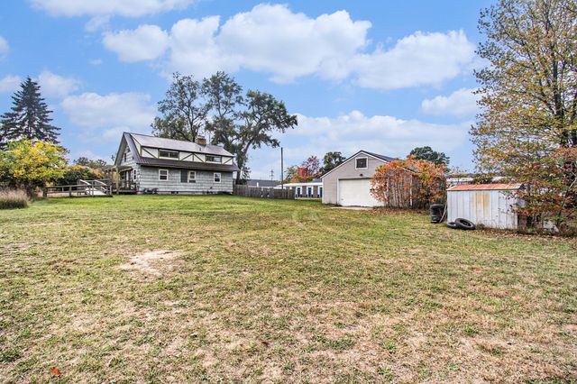 3056 E Apple Avenue, Muskegon, MI 49442