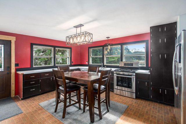 3056 E Apple Avenue, Muskegon, MI 49442