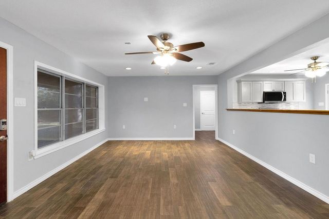 3122 Ash Drive, Dickinson, TX 77539