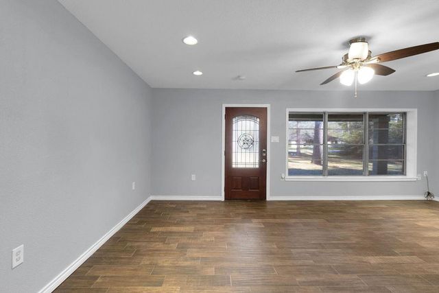 3122 Ash Drive, Dickinson, TX 77539