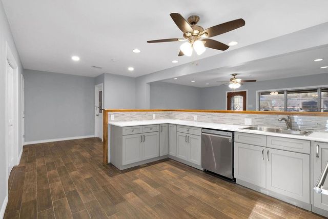 3122 Ash Drive, Dickinson, TX 77539