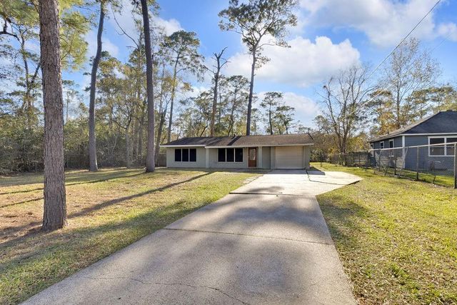 3122 Ash Drive, Dickinson, TX 77539