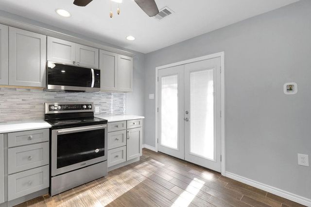 3122 Ash Drive, Dickinson, TX 77539