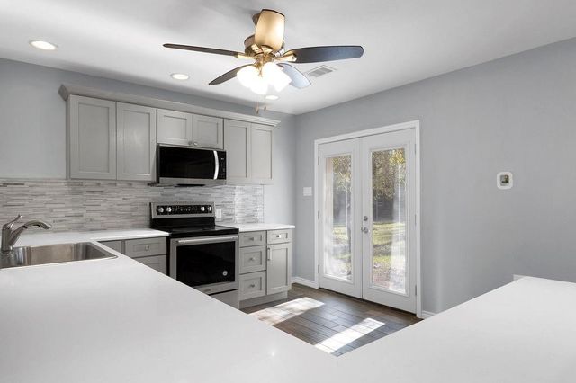 3122 Ash Drive, Dickinson, TX 77539