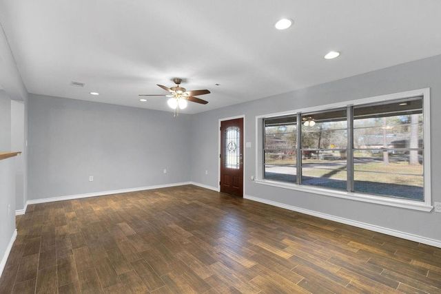 3122 Ash Drive, Dickinson, TX 77539