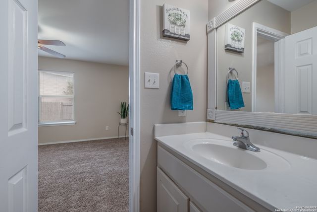 11014 BLUFF CYN, San Antonio, TX 78252