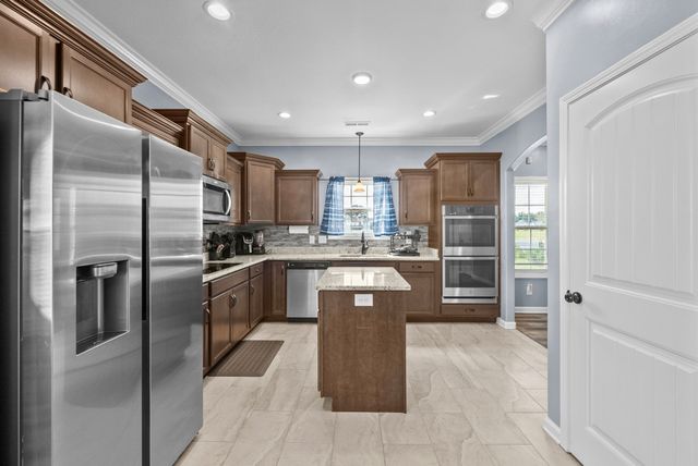 1532 Kestrel Dr, Clarksville, TN 37040