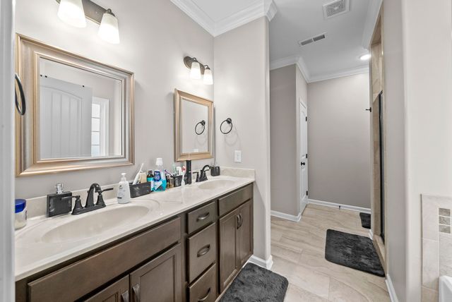 1532 Kestrel Dr, Clarksville, TN 37040