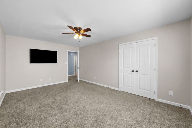 1532 Kestrel Dr, Clarksville, TN 37040