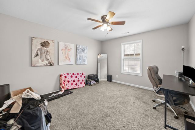 1532 Kestrel Dr, Clarksville, TN 37040