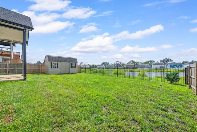 1532 Kestrel Dr, Clarksville, TN 37040