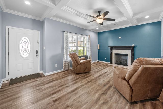 1532 Kestrel Dr, Clarksville, TN 37040
