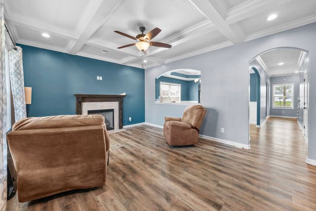 1532 Kestrel Dr, Clarksville, TN 37040