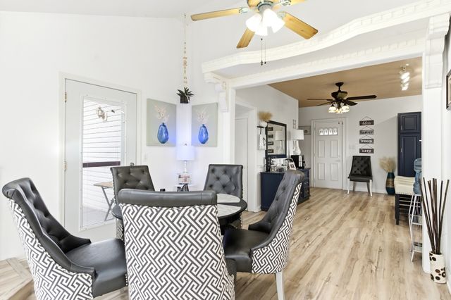 1431 Il Route 75, Freeport, IL 61032