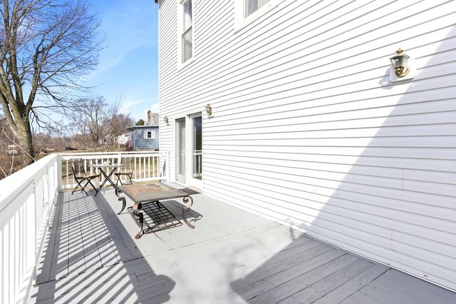 1431 Il Route 75, Freeport, IL 61032