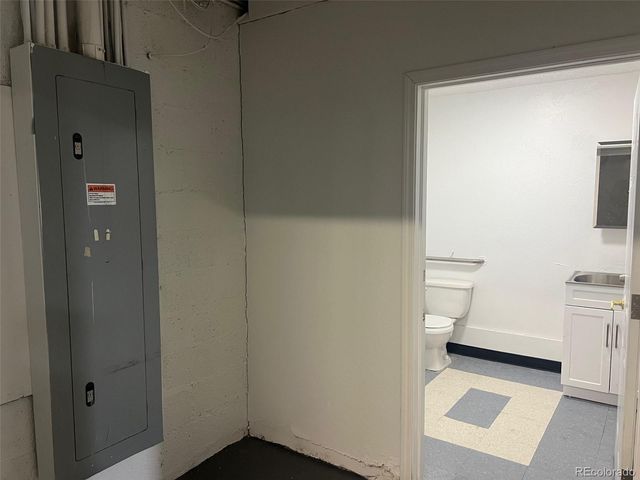 4228 York 101, Denver, CO 80216