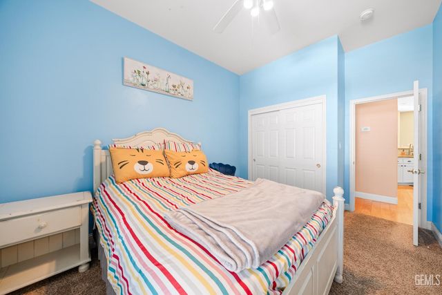 15427 Chateau Montelena Drive, Bakersfield, CA 93314