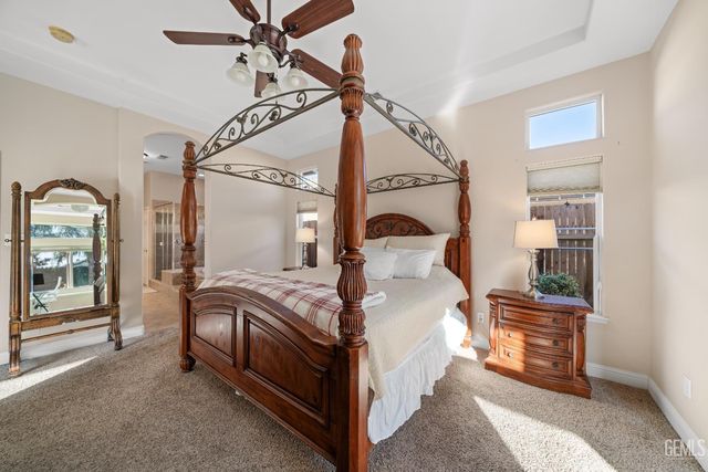 15427 Chateau Montelena Drive, Bakersfield, CA 93314