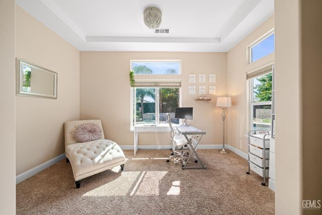 15427 Chateau Montelena Drive, Bakersfield, CA 93314