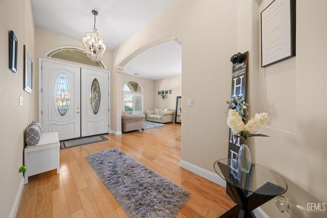 15427 Chateau Montelena Drive, Bakersfield, CA 93314