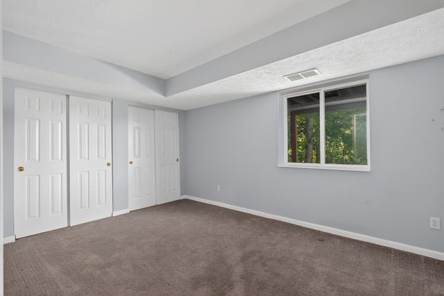 2756 Pebble Creek Way, Florence, KY 41042