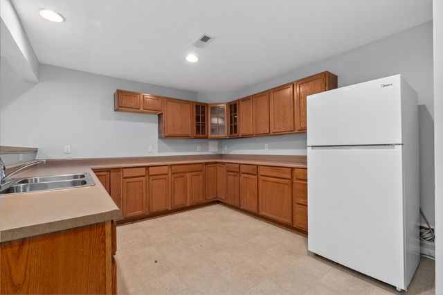 2756 Pebble Creek Way, Florence, KY 41042