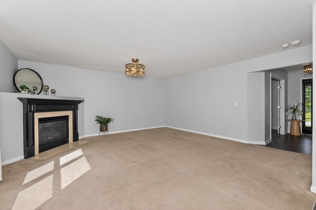 2756 Pebble Creek Way, Florence, KY 41042