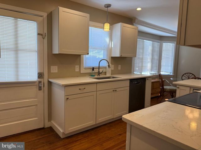 81 N GREENWICH ST, Alloway, NJ 08001