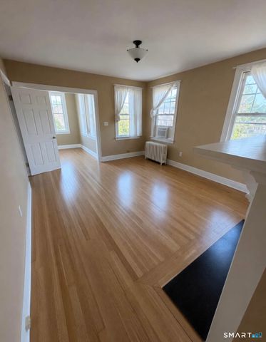75 Lancaster Road, West Hartford, CT 06119