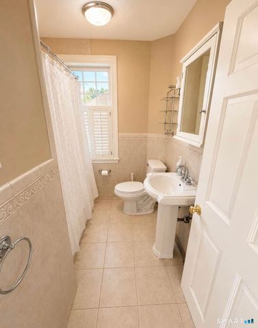 75 Lancaster Road, West Hartford, CT 06119