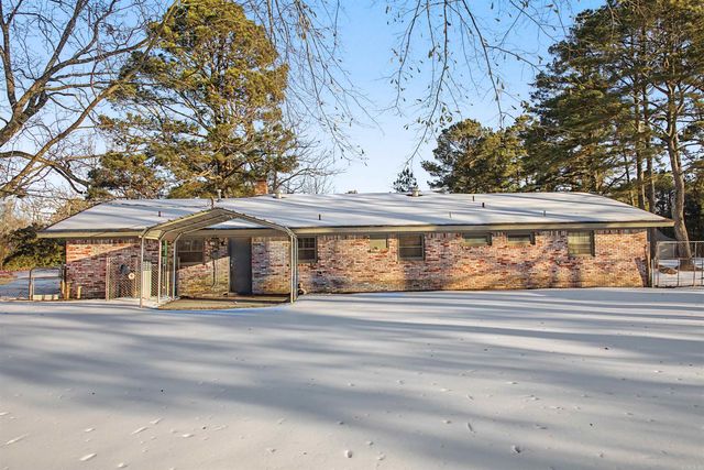 4410 Town Country Ln., Pine Bluff, AR 71603