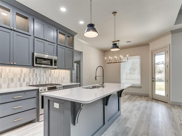 3727 Timberbrook Drive, Norman, OK 73069