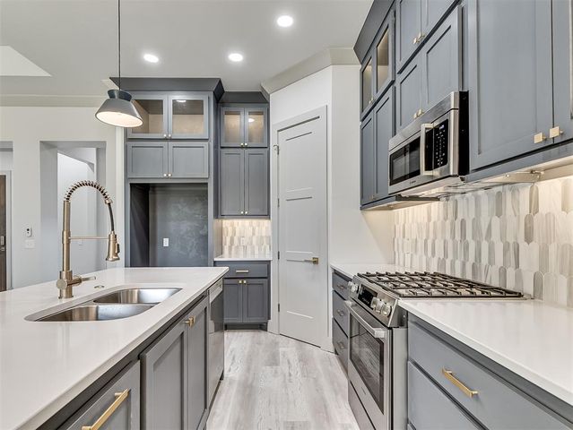 3727 Timberbrook Drive, Norman, OK 73069