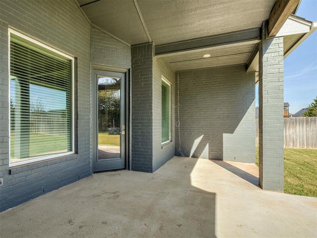 3727 Timberbrook Drive, Norman, OK 73069