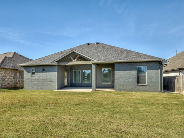 3727 Timberbrook Drive, Norman, OK 73069