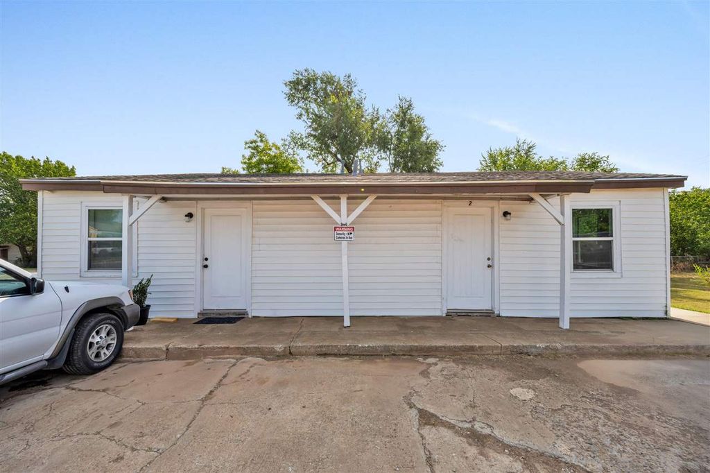 102 SW 25th, Lawton, OK 73505