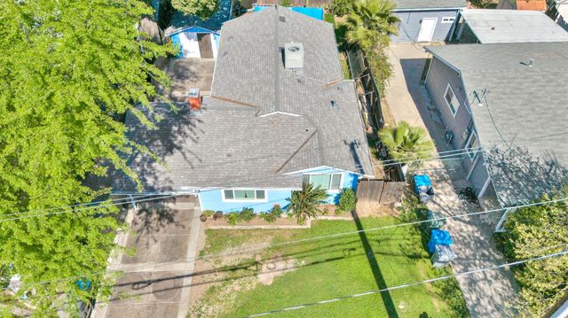 747 B St, Yuba City, CA 95991