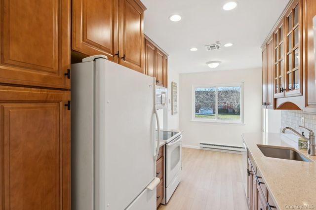 908 Drew Lane, Saint James, NY 11780