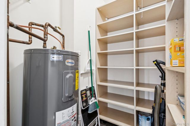 908 Drew Lane, Saint James, NY 11780