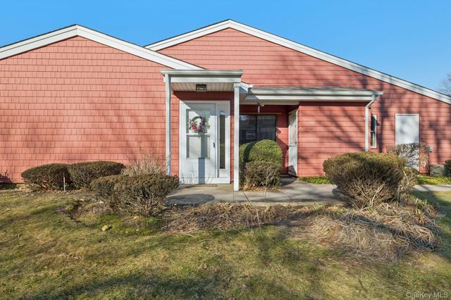 908 Drew Lane, Saint James, NY 11780