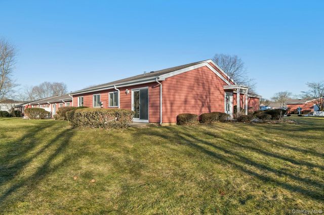 908 Drew Lane, Saint James, NY 11780