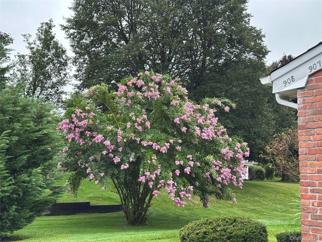 908 Drew Lane, Saint James, NY 11780