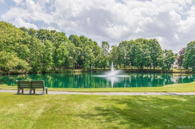 908 Drew Lane, Saint James, NY 11780